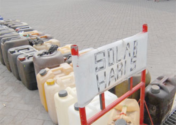 Barcode untuk atasi antrian